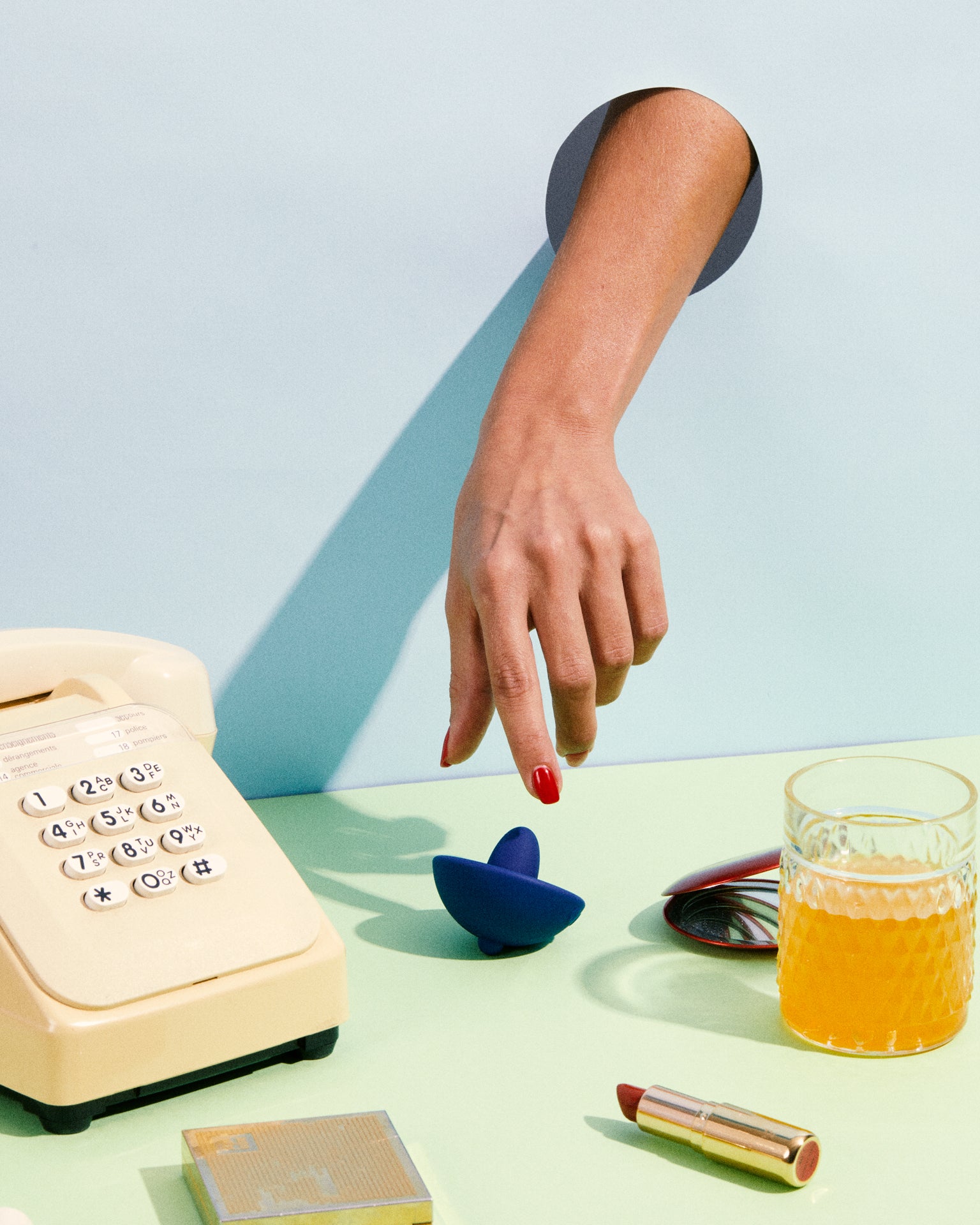 Vibrator clitoridian Toupie