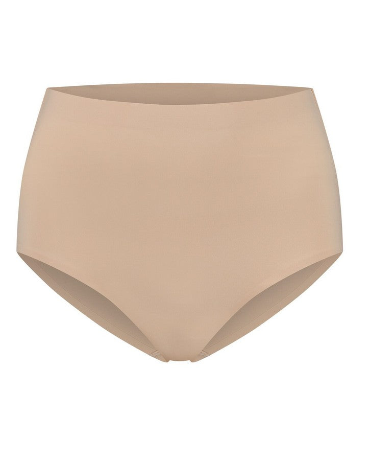 Chilot modelator invizibil nude